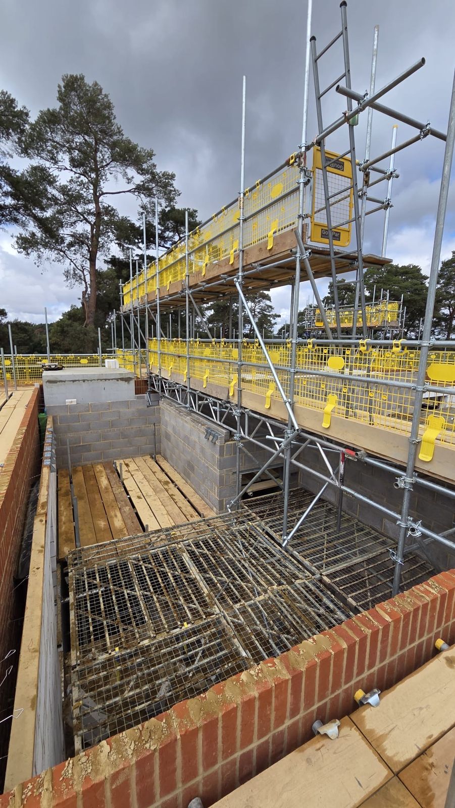 GoulPar scaffolding above blockwork at the new Sainsbury's shopping centre